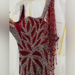 Jovani dress. Worn a few hours in a pageant. Worn once. No visible wear or tear.